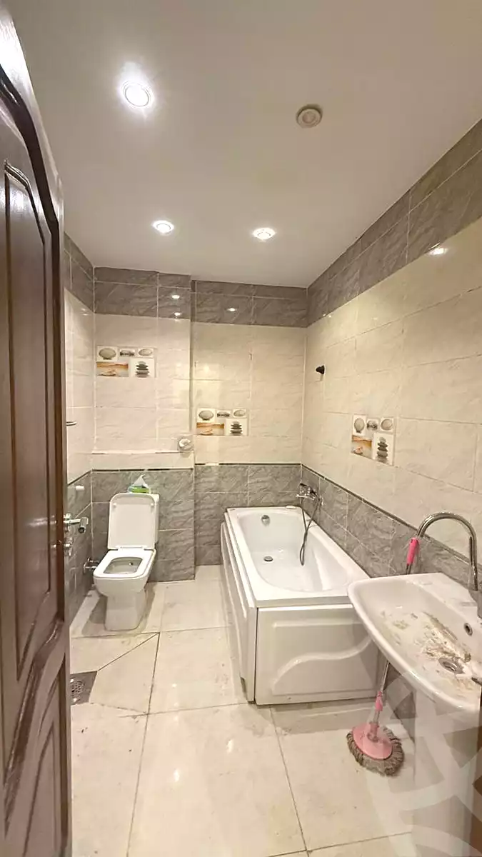 https://aqarmap.com.eg/ar/listing/7165690-for-sale-cairo-6th-of-october-el-ahyaa-neighborhood-3rd-al-hay-al-thalith-st