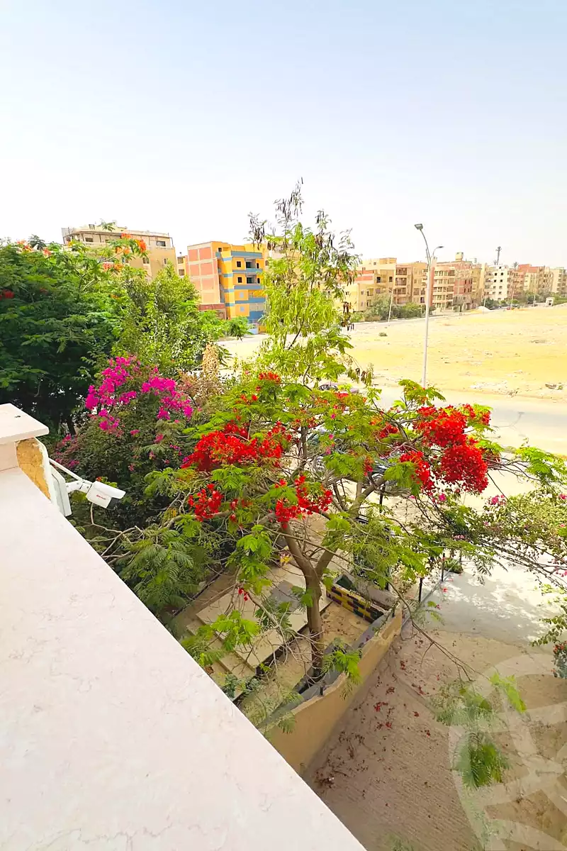 https://aqarmap.com.eg/ar/listing/7165708-for-sale-cairo-6th-of-october-el-ahyaa-neighborhood-3rd-al-hay-al-thalith-st