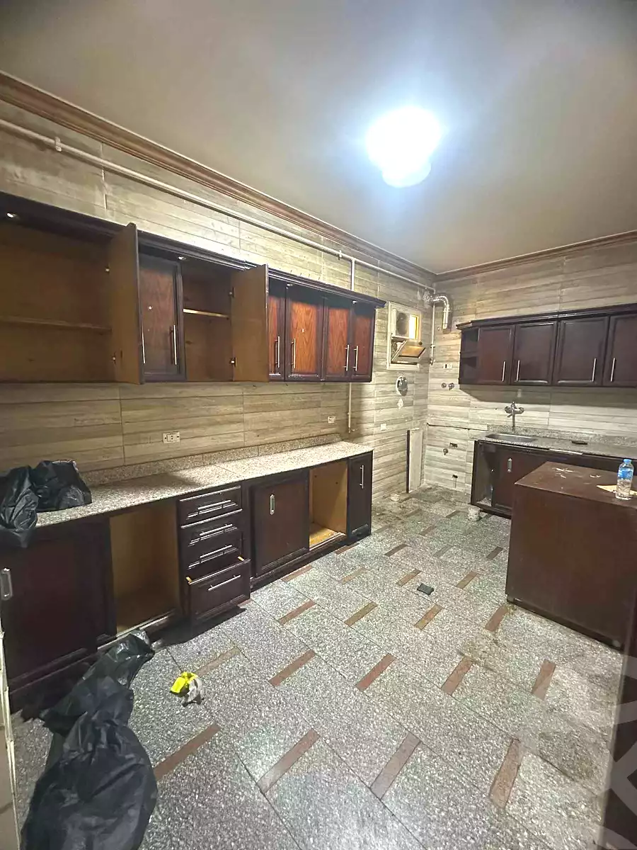 https://aqarmap.com.eg/ar/listing/7165741-for-sale-cairo-6th-of-october-el-ahyaa-neighborhood-8th-el-tahrir-rd