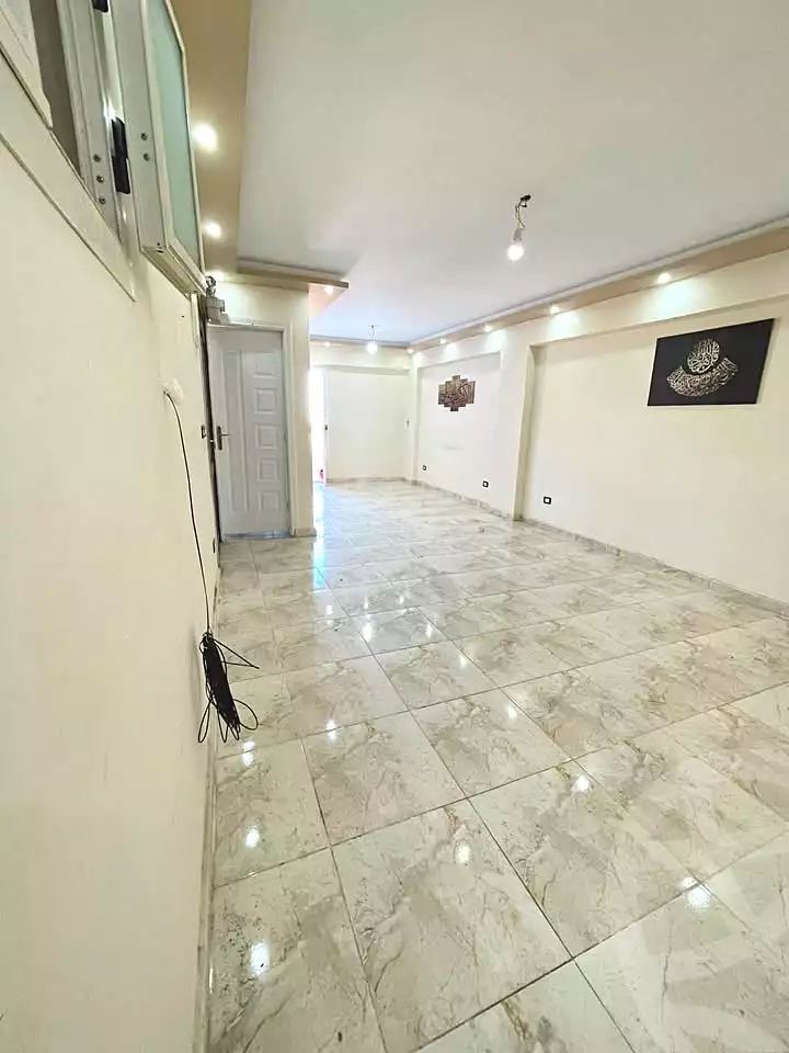 https://aqarmap.com.eg/ar/listing/7165790-for-sale-alexandria-lsywf-el-falki