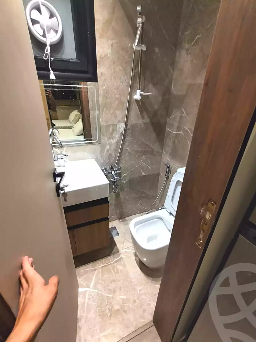 https://aqarmap.com.eg/ar/listing/7165840-for-rent-cairo-6th-of-october-el-ahyaa-neighborhood-1st-third-neighborhood