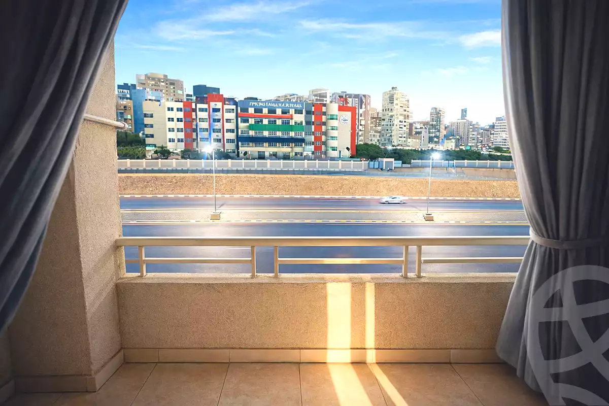 https://aqarmap.com.eg/ar/listing/7165915-for-sale-cairo-nasr-city-compounds-gardenia-city