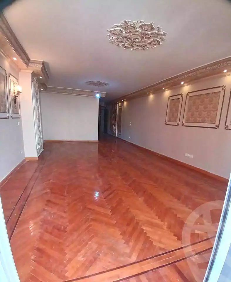 https://aqarmap.com.eg/ar/listing/7165955-for-rent-alexandria-glim