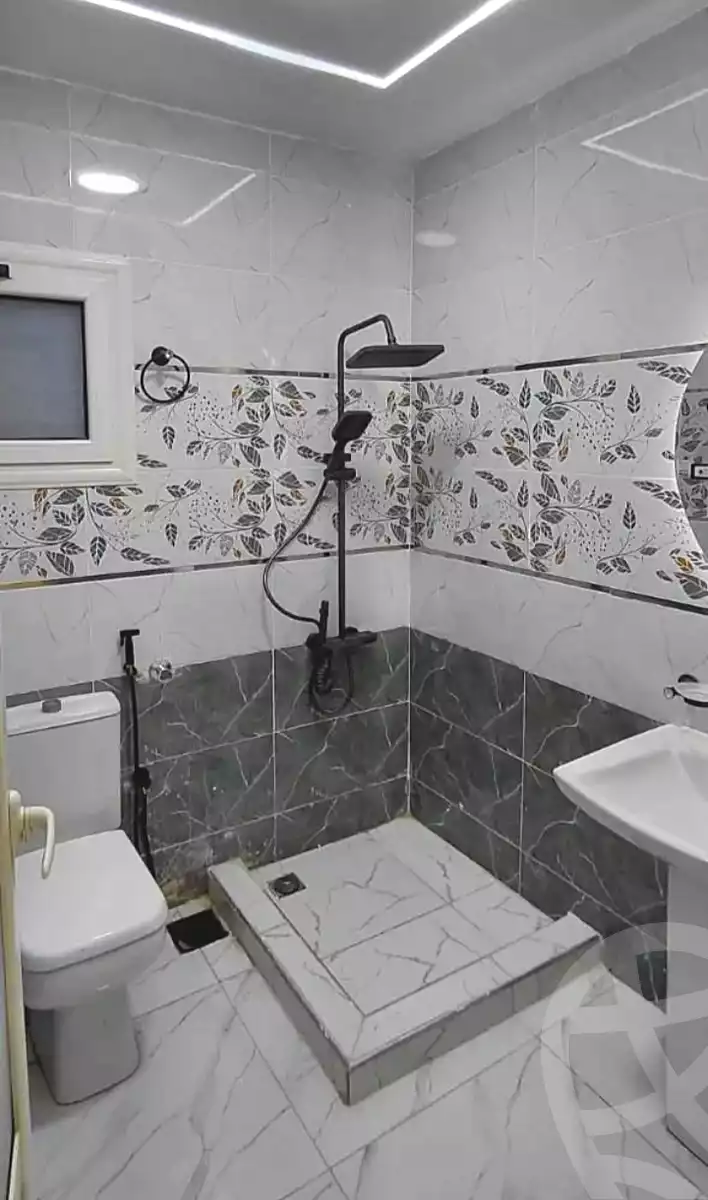 https://aqarmap.com.eg/ar/listing/7166288-for-sale-alexandria-al-agamy-lbytsh-shahr-al-assal-st