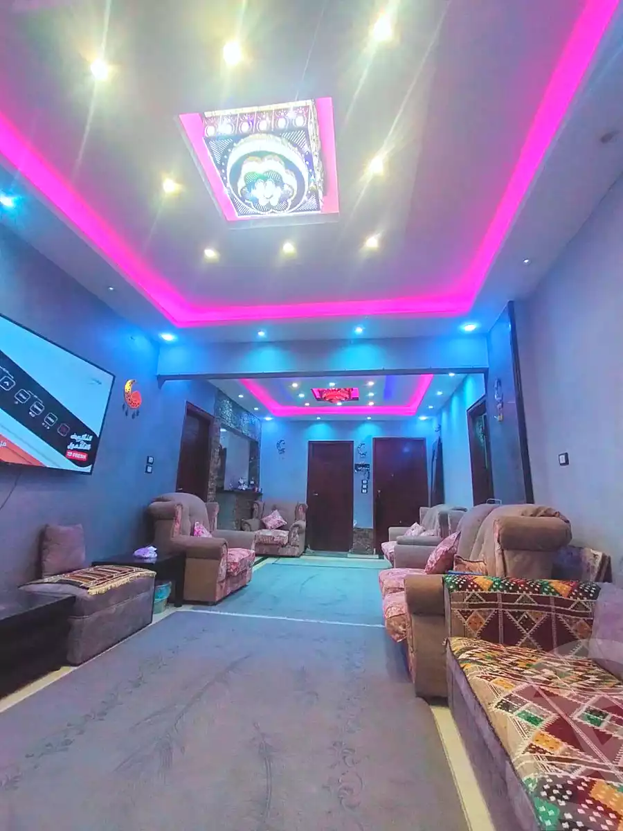 https://aqarmap.com.eg/ar/listing/7166417-for-sale-cairo-helwan-helwan-el-sharkeya-heidar-st