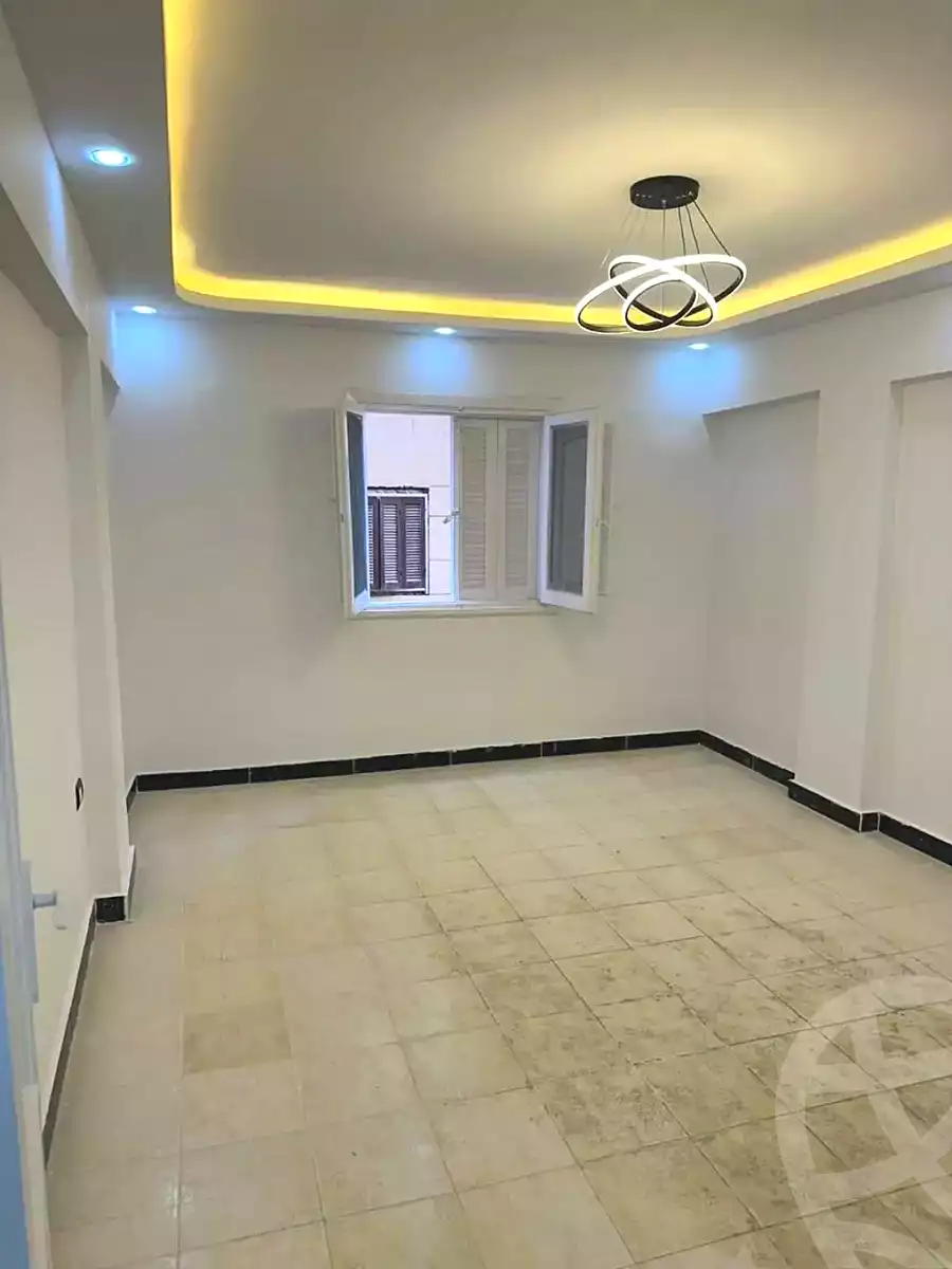 https://aqarmap.com.eg/en/listing/7166448-for-sale-alexandria-al-agamy-el-hanouvel-radwan-st