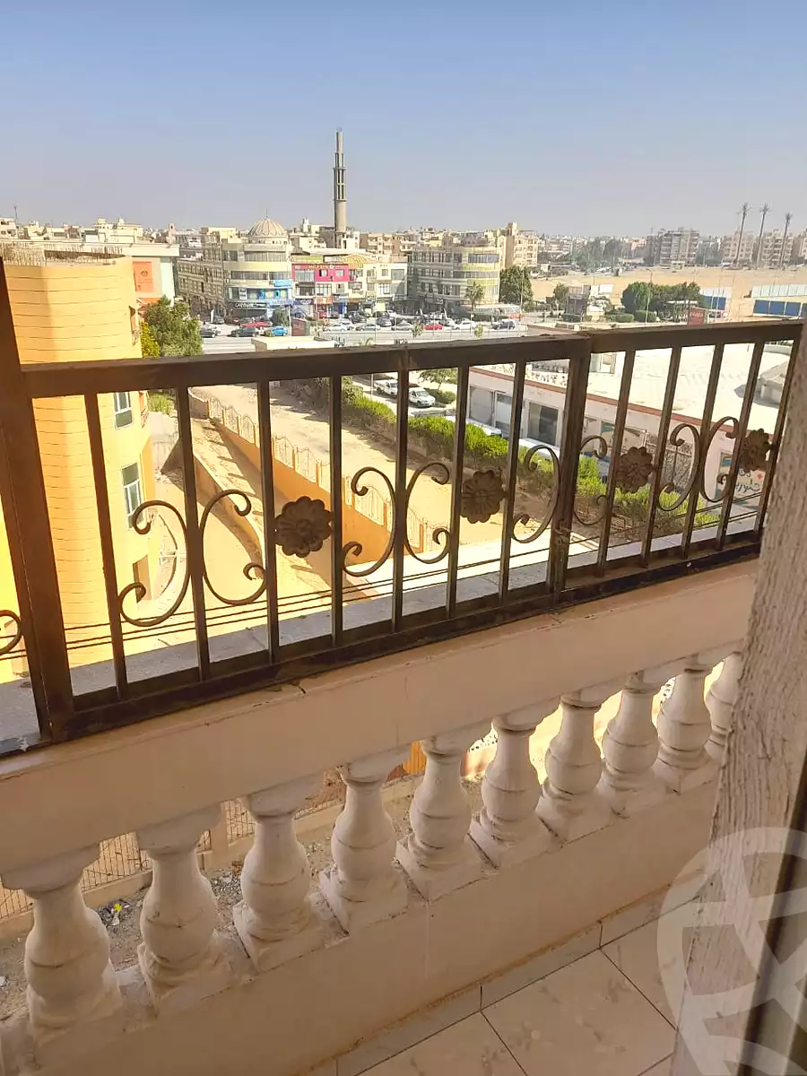 https://aqarmap.com.eg/ar/listing/7120931-for-sale-cairo-6th-of-october-el-ahyaa-neighborhood-2nd-divided-from-al-kafrawei-st