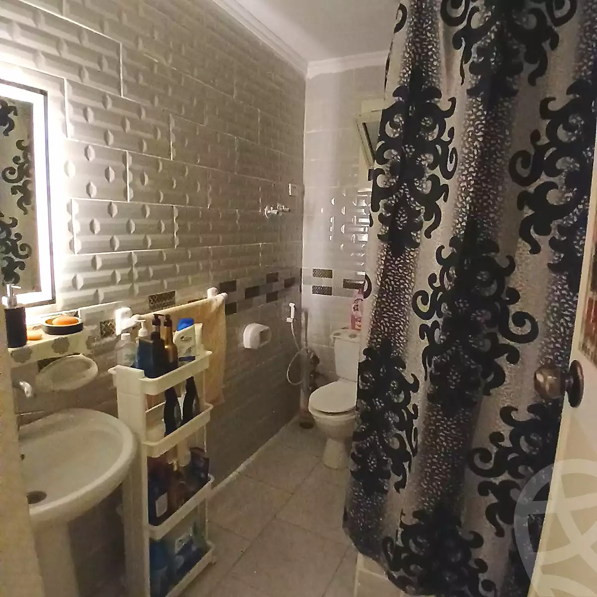 https://aqarmap.com.eg/en/listing/7167165-for-sale-alexandria-al-agamy-lbytsh-el-hanafeya-st