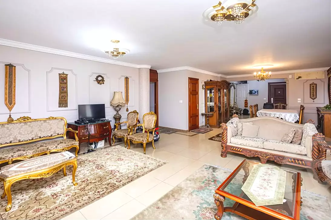 https://aqarmap.com.eg/en/listing/7167441-for-sale-alexandria-camp-cesar-port-said-street