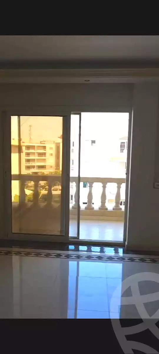 https://aqarmap.com.eg/ar/listing/7167575-for-sale-cairo-new-cairo-compounds-el-masrawiyeh