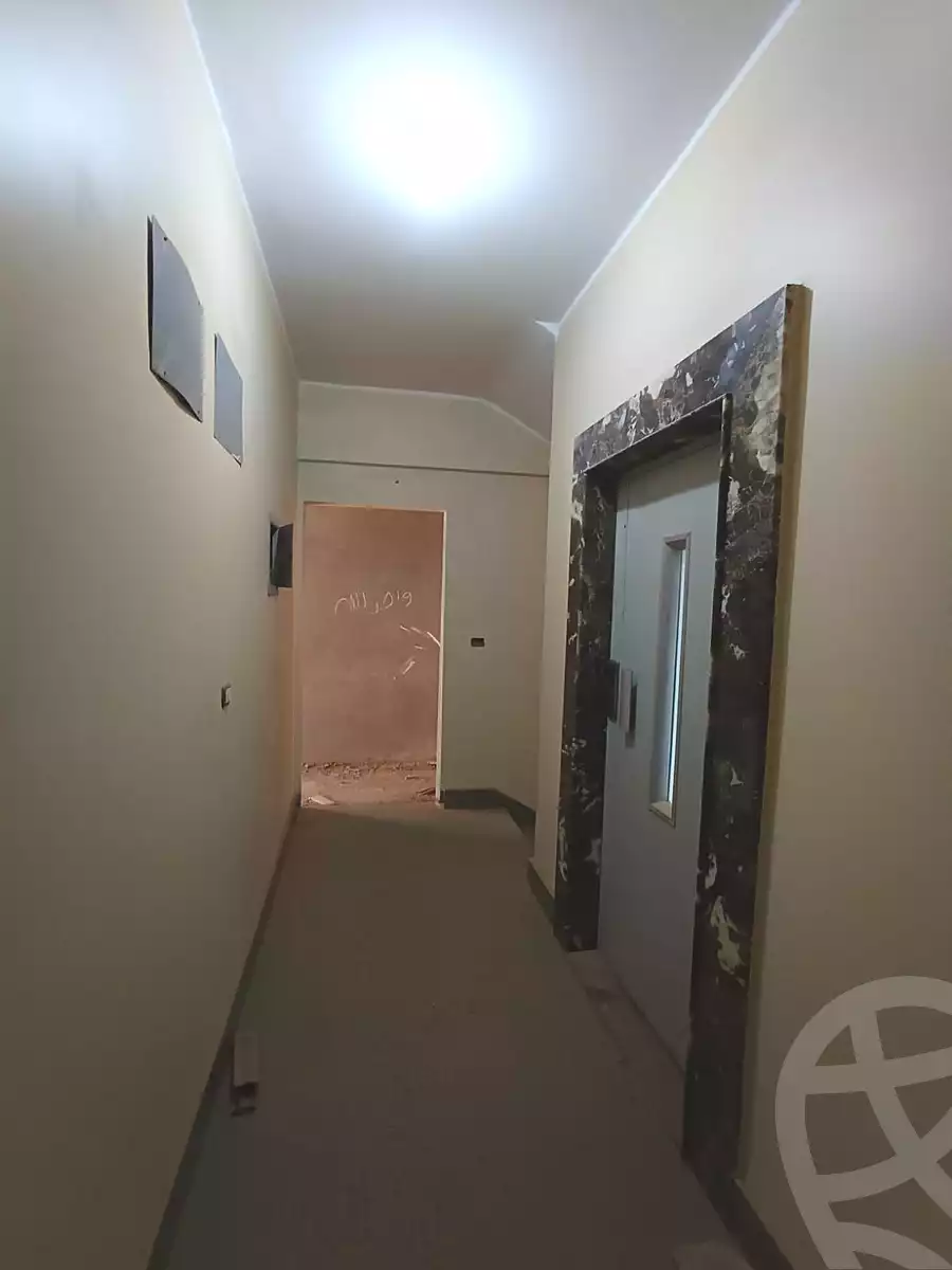 https://aqarmap.com.eg/en/listing/7167632-for-sale-cairo-el-sheikh-zayed-city-compounds-zayed-heights-compound
