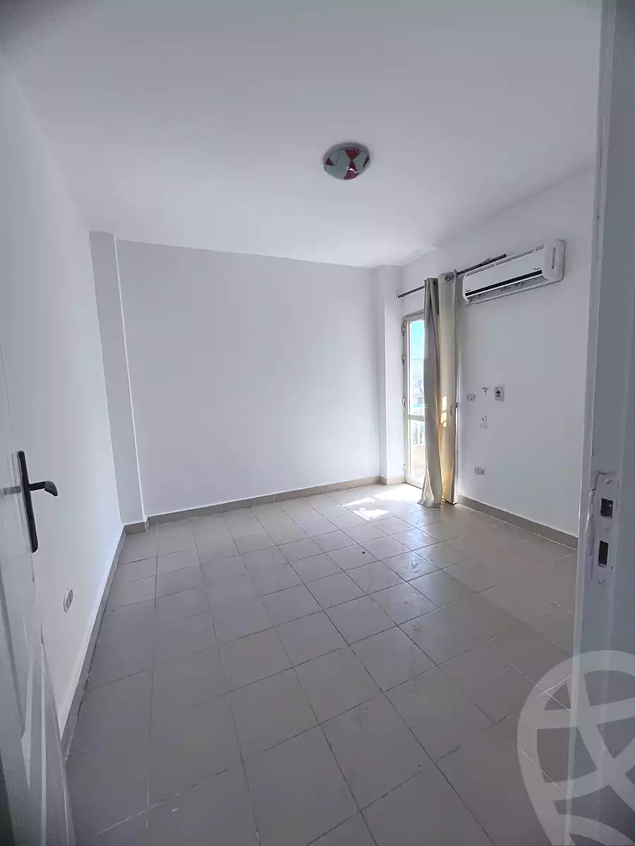 https://aqarmap.com.eg/ar/listing/7167667-for-rent-cairo-el-sheikh-zayed-city-compounds-el-mostaqbal-city