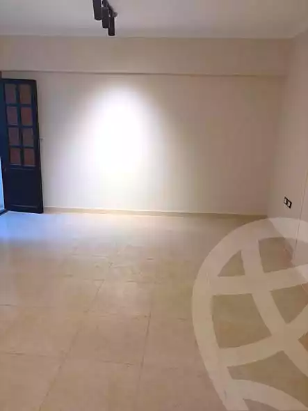 https://aqarmap.com.eg/ar/listing/7167678-for-sale-cairo-helwan-helwan-el-sharkeya-mostafa-safwat-st