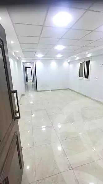 https://aqarmap.com.eg/ar/listing/7167720-for-rent-cairo-helwan-mohamed-mostafa-el-maraghi-st