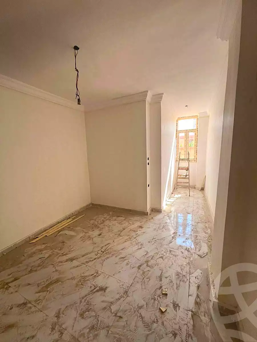 https://aqarmap.com.eg/ar/listing/7167747-for-sale-alexandria-moharram-bey-kanal-al-mahmoudeya-al-bahri-st