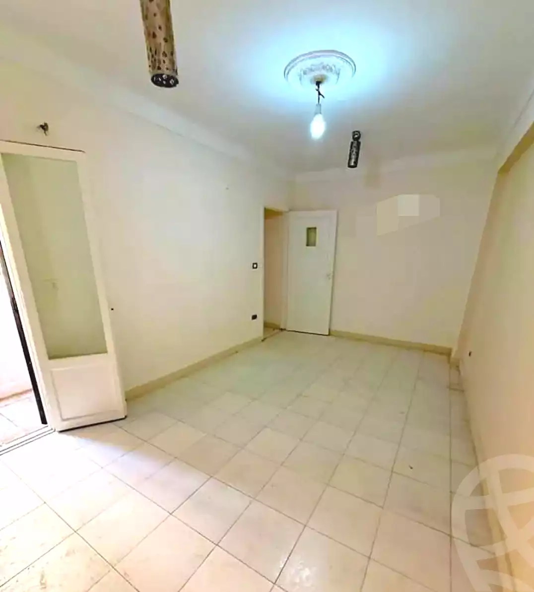 https://aqarmap.com.eg/en/listing/7167762-for-sale-alexandria-sydy-bshr-sydy-bshr-bhry-shr-khld-bn-lwlyd