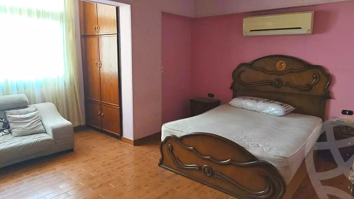 https://aqarmap.com.eg/ar/listing/7167795-for-rent-cairo-6th-of-october-el-ahyaa-neighborhood-2nd-divided-from-al-kafrawei-st