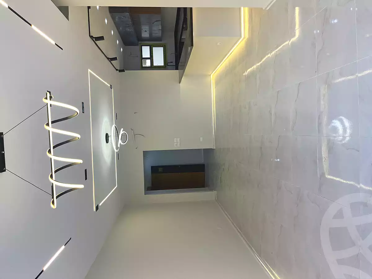 https://aqarmap.com.eg/ar/listing/6935500-for-rent-cairo-new-cairo-compounds-dh-ykwn-2-ryzydns-styl-hwm