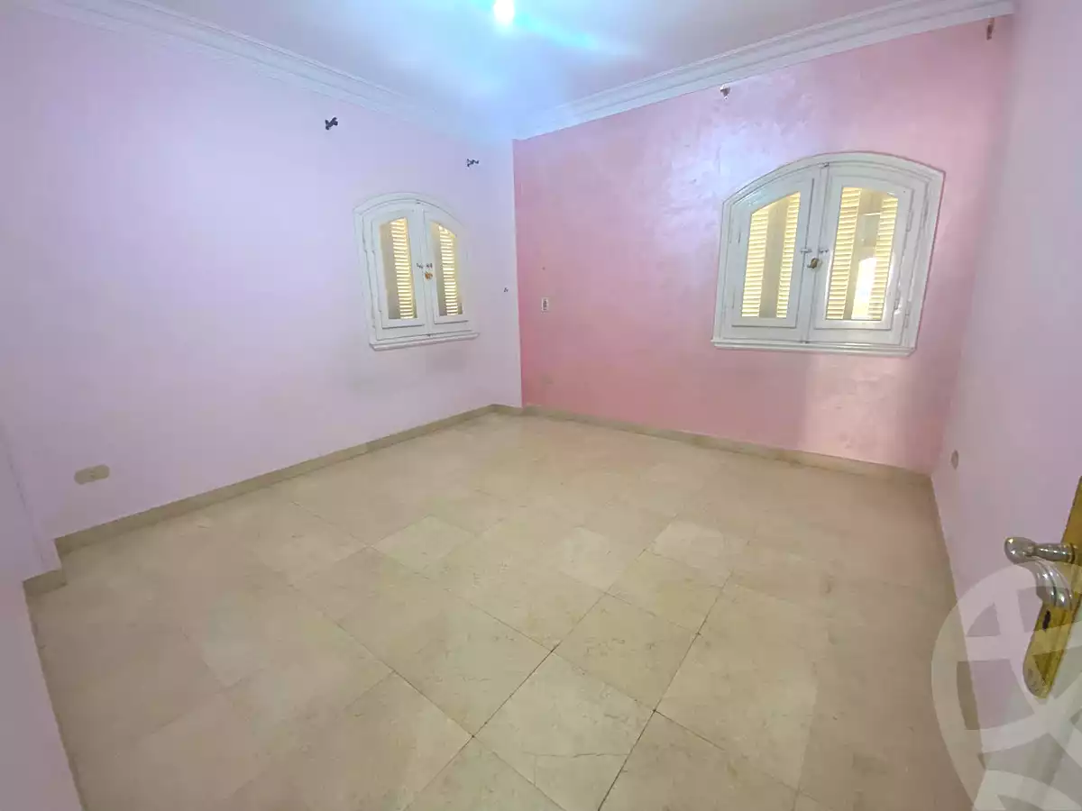 https://aqarmap.com.eg/ar/listing/7167818-for-sale-cairo-6th-of-october-el-ahyaa-neighborhood-2nd-divided-from-al-kafrawei-st