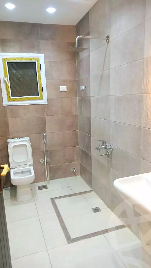 https://aqarmap.com.eg/en/listing/7167918-for-rent-cairo-6th-of-october-el-ahyaa-neighborhood-2nd-divided-from-al-kafrawei-st