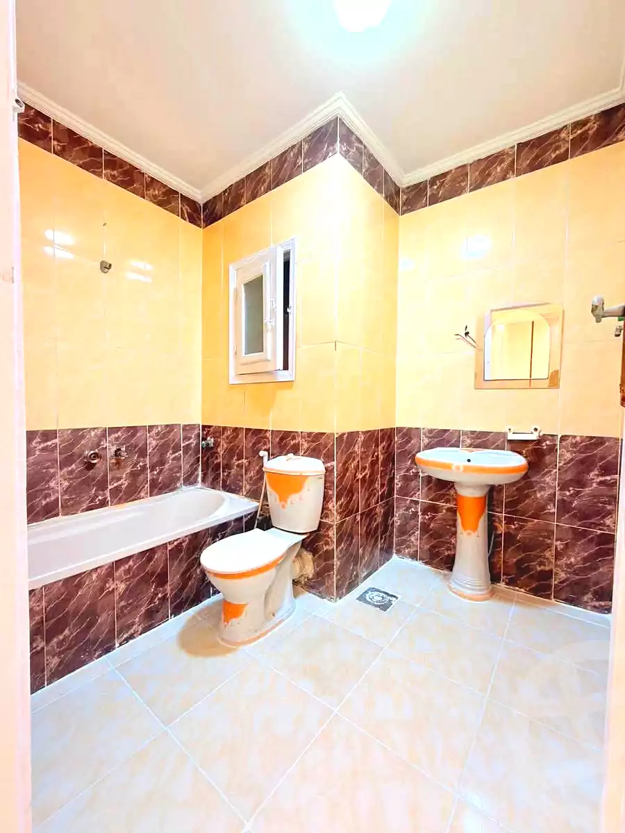 https://aqarmap.com.eg/ar/listing/7168232-for-sale-alexandria-al-agamy-shataa-el-nakheel