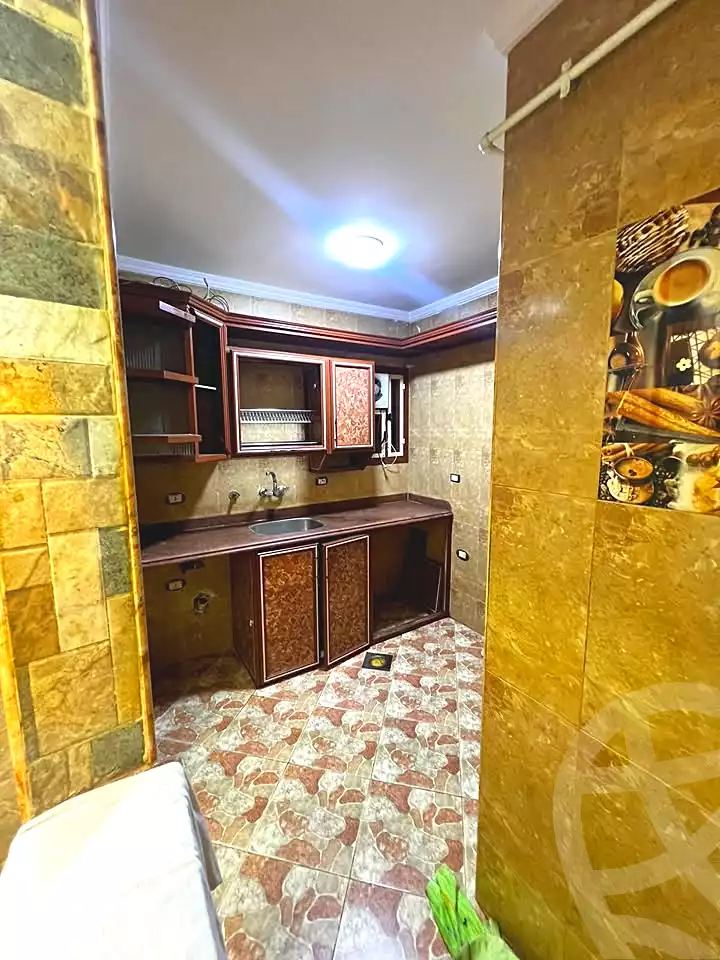 https://aqarmap.com.eg/ar/listing/7168535-for-sale-alexandria-el-asafra-shr-45