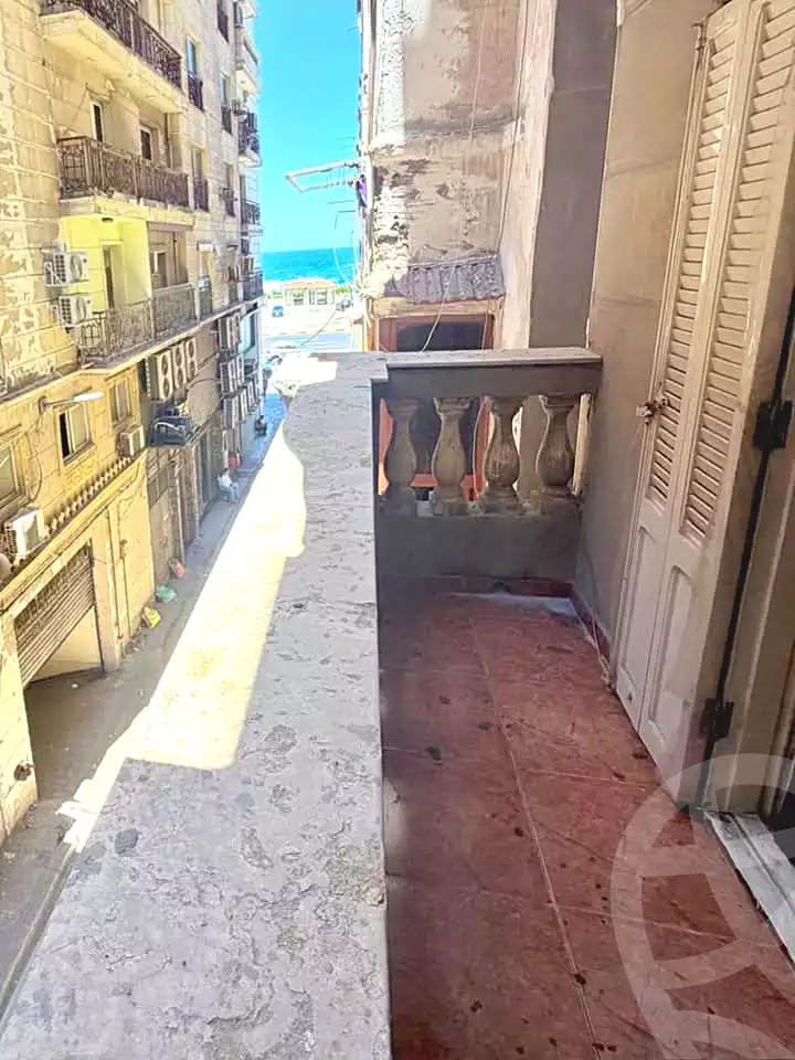 https://aqarmap.com.eg/ar/listing/7168605-for-sale-alexandria-sporting-el-geish-road