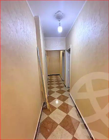 https://aqarmap.com.eg/ar/listing/7168621-for-sale-cairo-helwan-helwan-el-sharkeya-latif-basha-st