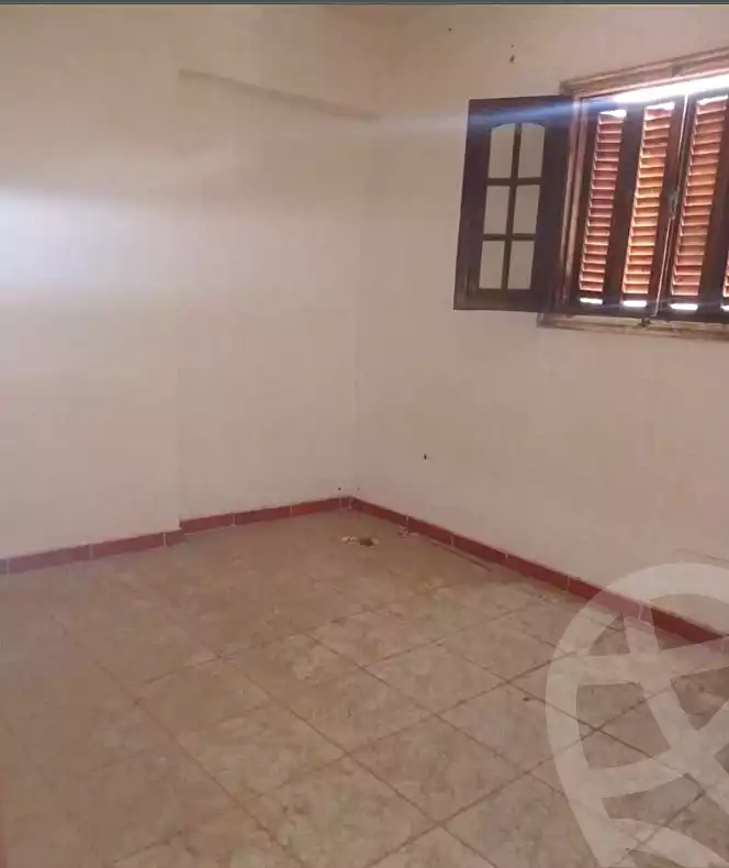 https://aqarmap.com.eg/ar/listing/7168729-for-sale-alexandria-sydy-bshr-shr-mlk-hfny