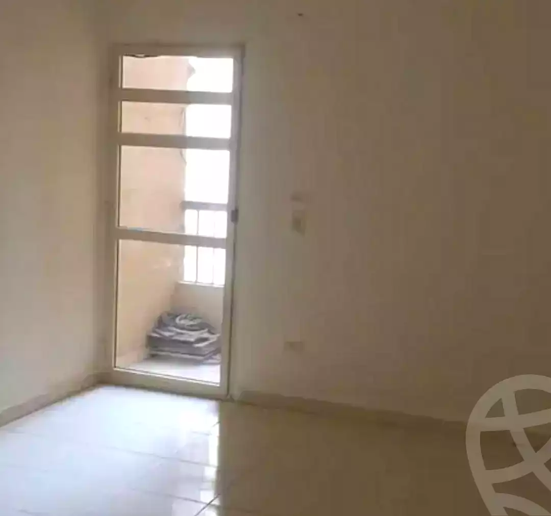 https://aqarmap.com.eg/ar/listing/7168739-for-rent-alexandria-moharram-bey