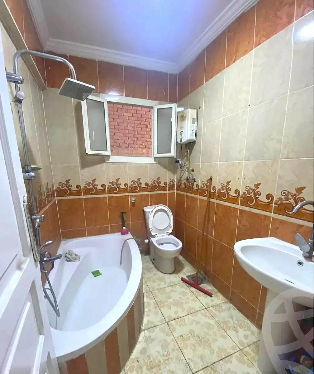 https://aqarmap.com.eg/ar/listing/7168830-for-sale-alexandria-el-asafra-43744-st