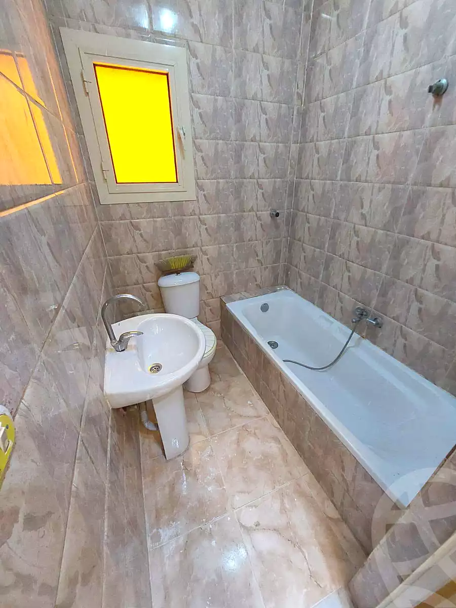 https://aqarmap.com.eg/ar/listing/7168877-for-sale-alexandria-bahray-el-anfoshy-saqr-basha-st