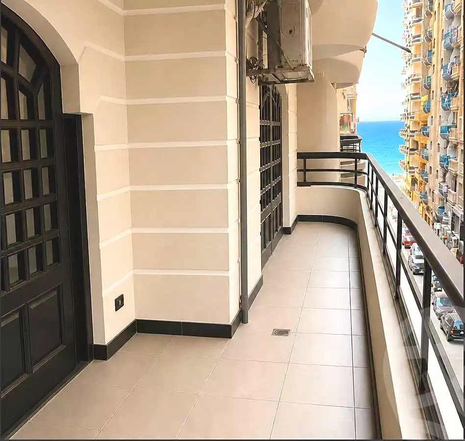 https://aqarmap.com.eg/ar/listing/7164901-for-sale-alexandria-sydy-bshr-sydy-bshr-bhry-shr-khld-bn-lwlyd