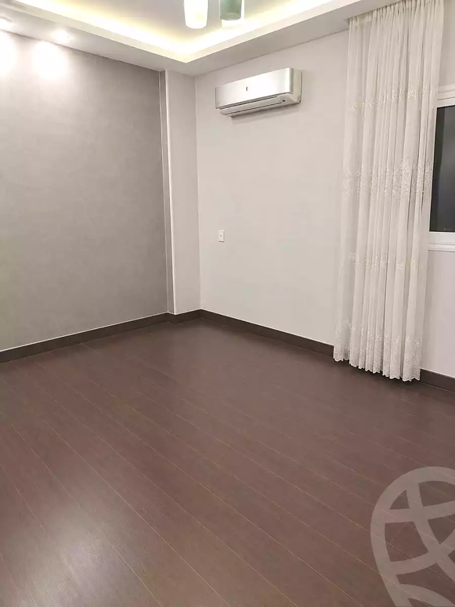 https://aqarmap.com.eg/ar/listing/7169582-for-sale-cairo-new-cairo-el-yassamin-el-yasmeen-3-mohamed-rahim-st
