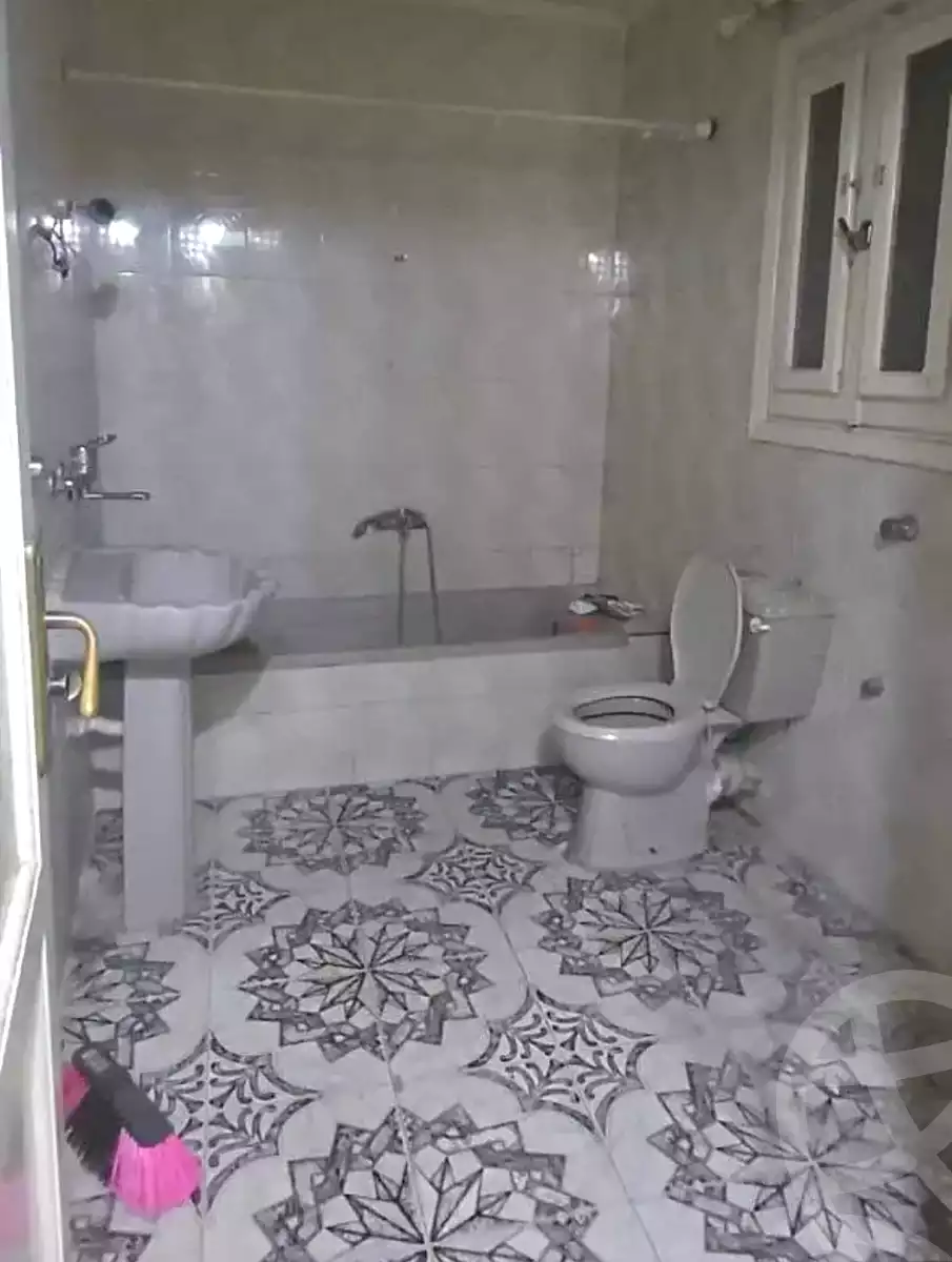 https://aqarmap.com.eg/ar/listing/7170079-for-sale-alexandria-lsywf-el-seyouf-bahri