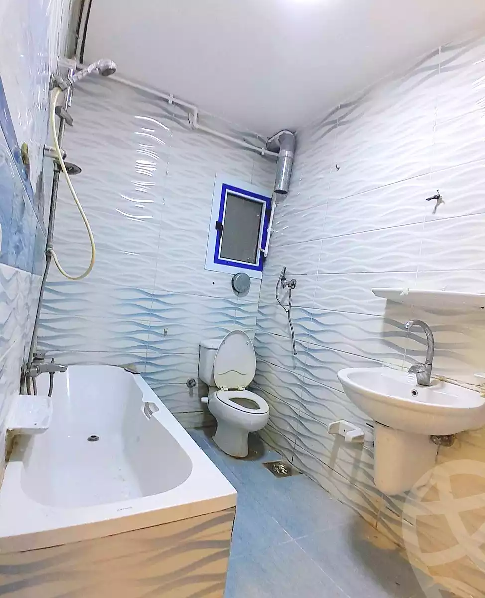 https://aqarmap.com.eg/ar/listing/7170087-for-sale-alexandria-sydy-bshr-sydy-bshr-bhry-shr-mhmwd-l-yswy