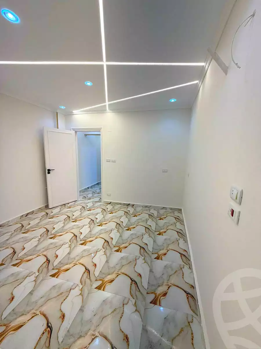 https://aqarmap.com.eg/ar/listing/7170228-for-sale-alexandria-miami-el-gaish-rd-st