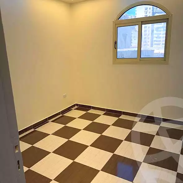 https://aqarmap.com.eg/ar/listing/7170245-for-sale-alexandria-sydy-bshr-sydy-bshr-bhry-shr-mhmwd-l-yswy