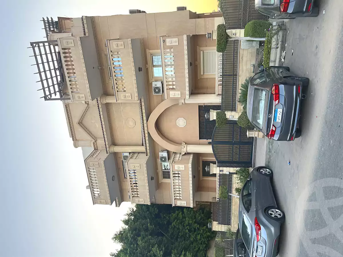 https://aqarmap.com.eg/en/listing/7170781-for-rent-cairo-new-cairo-first-settlement-mhwr-mstfy-kml