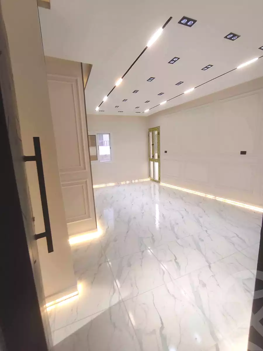 https://aqarmap.com.eg/ar/listing/7170979-for-sale-alexandria-al-agamy-lbytsh-shahr-al-assal-st