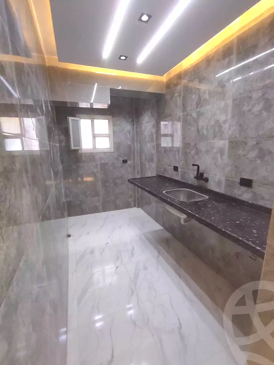 https://aqarmap.com.eg/ar/listing/7170979-for-sale-alexandria-al-agamy-lbytsh-shahr-al-assal-st