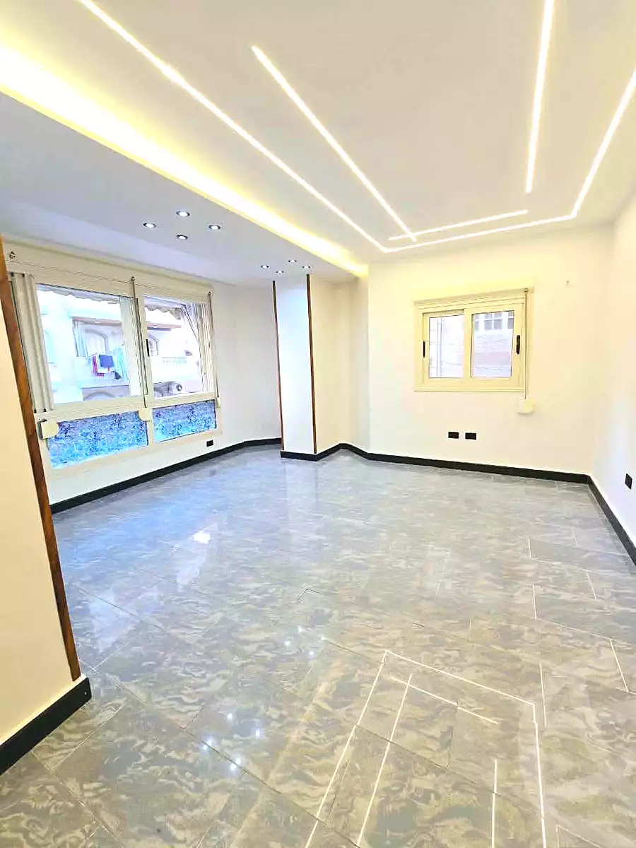 https://aqarmap.com.eg/ar/listing/7171395-for-sale-alexandria-al-agamy-shataa-el-nakheel