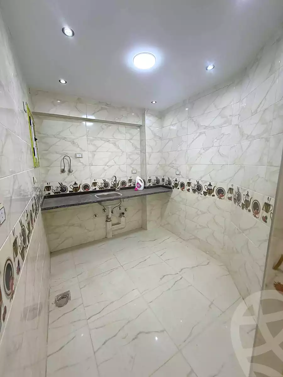 https://aqarmap.com.eg/en/listing/7171411-for-sale-alexandria-al-agamy-lbytsh-street-8