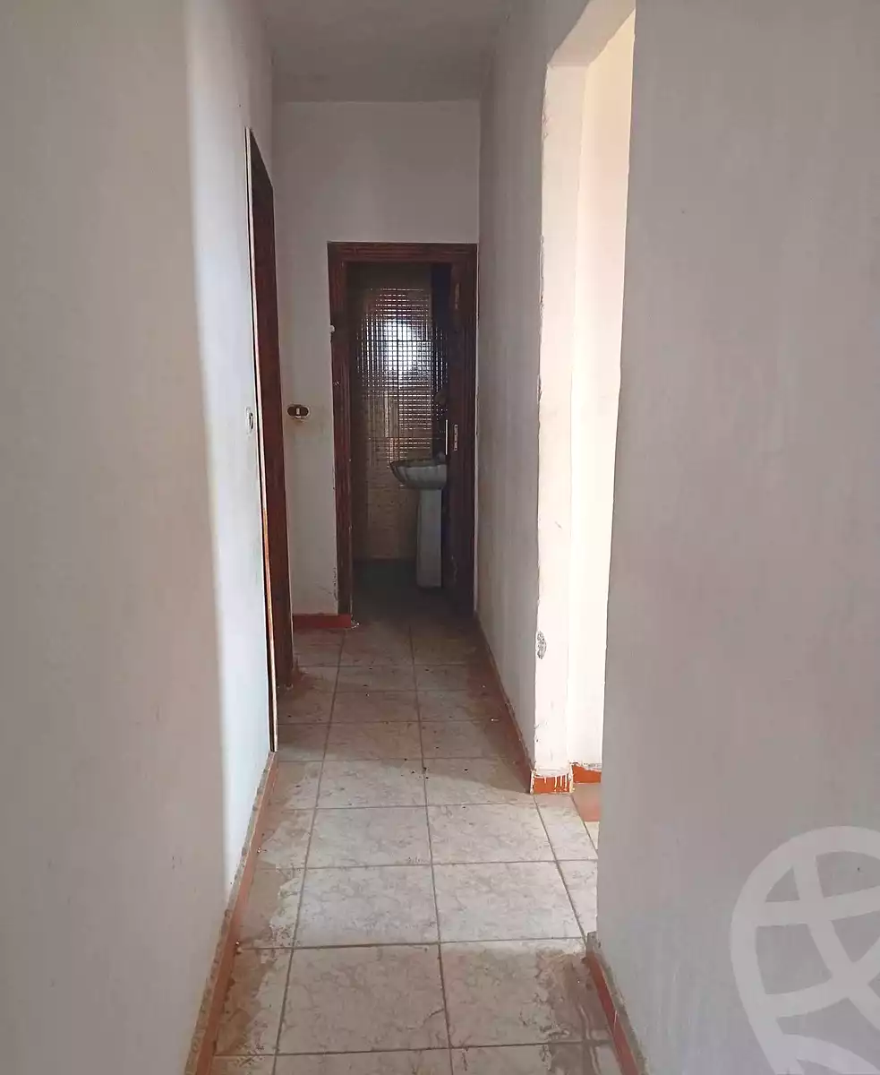 https://aqarmap.com.eg/ar/listing/7171583-for-sale-alexandria-sydy-bshr-shr-mlk-hfny