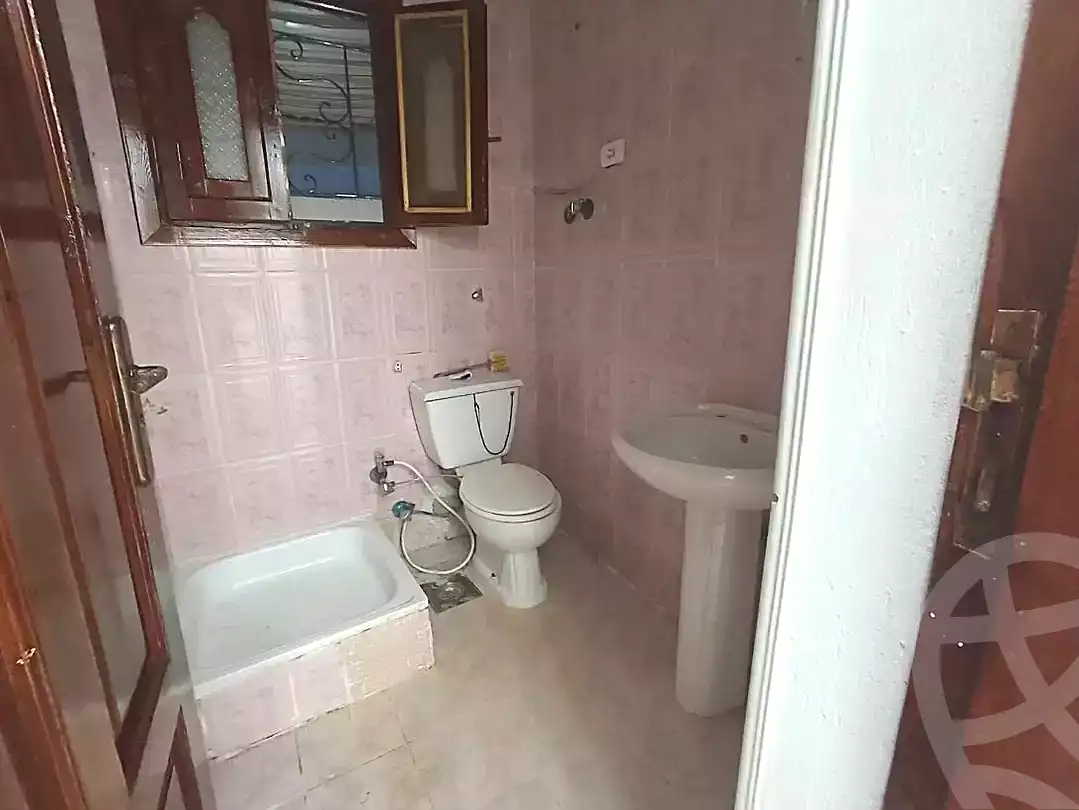 https://aqarmap.com.eg/en/listing/7172645-for-sale-alexandria-al-agamy-shataa-el-nakheel
