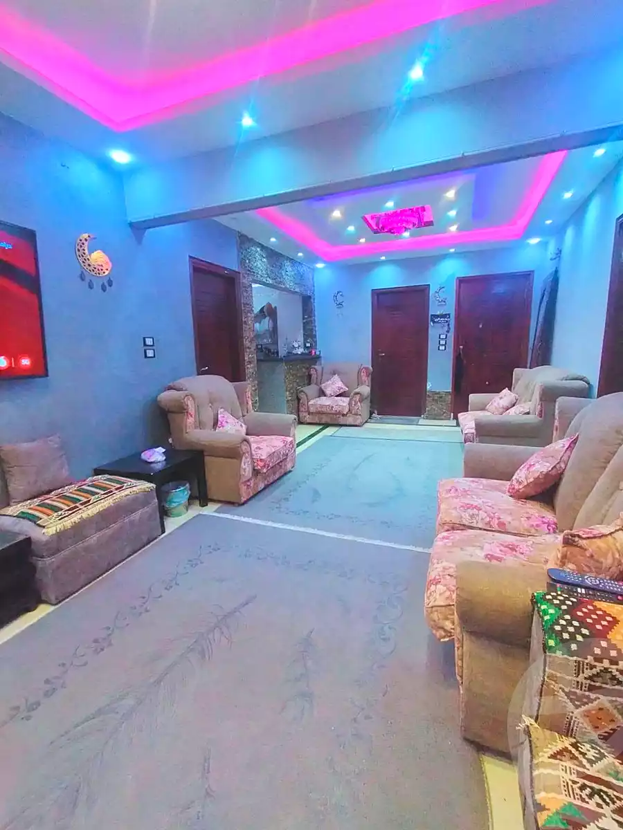https://aqarmap.com.eg/en/listing/7173056-for-sale-cairo-helwan-helwan-el-sharkeya-heidar-st