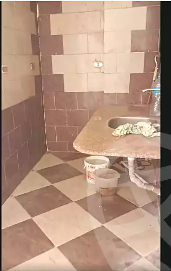 https://aqarmap.com.eg/en/listing/7173058-for-rent-alexandria-al-agamy-el-hanouvel-el-warsha-st
