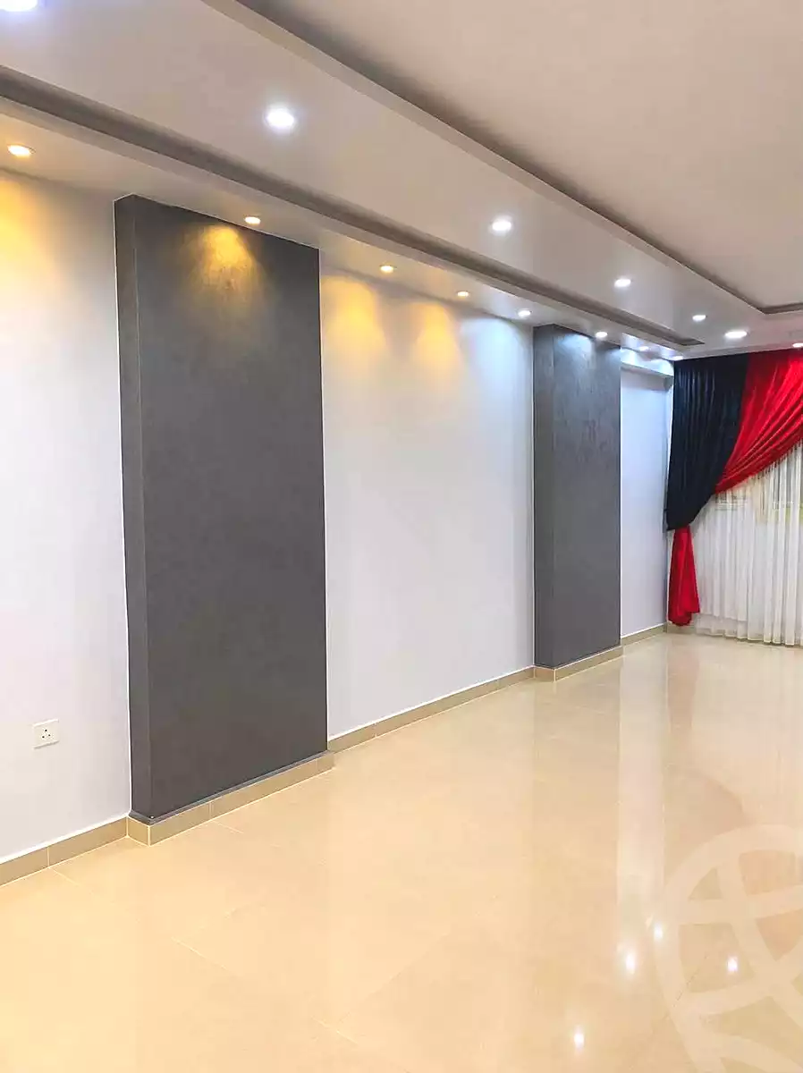 https://aqarmap.com.eg/ar/listing/7173059-for-sale-cairo-helwan-helwan-el-sharkeya-omar-ibn-abd-el-aziz-st