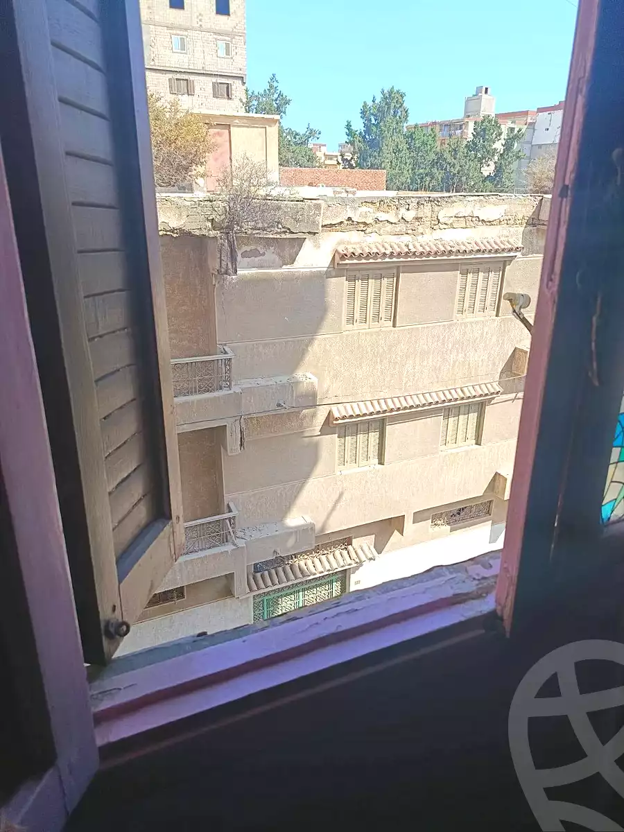 https://aqarmap.com.eg/en/listing/7173077-for-sale-alexandria-al-agamy-lbytsh-al-samalehy-1-st