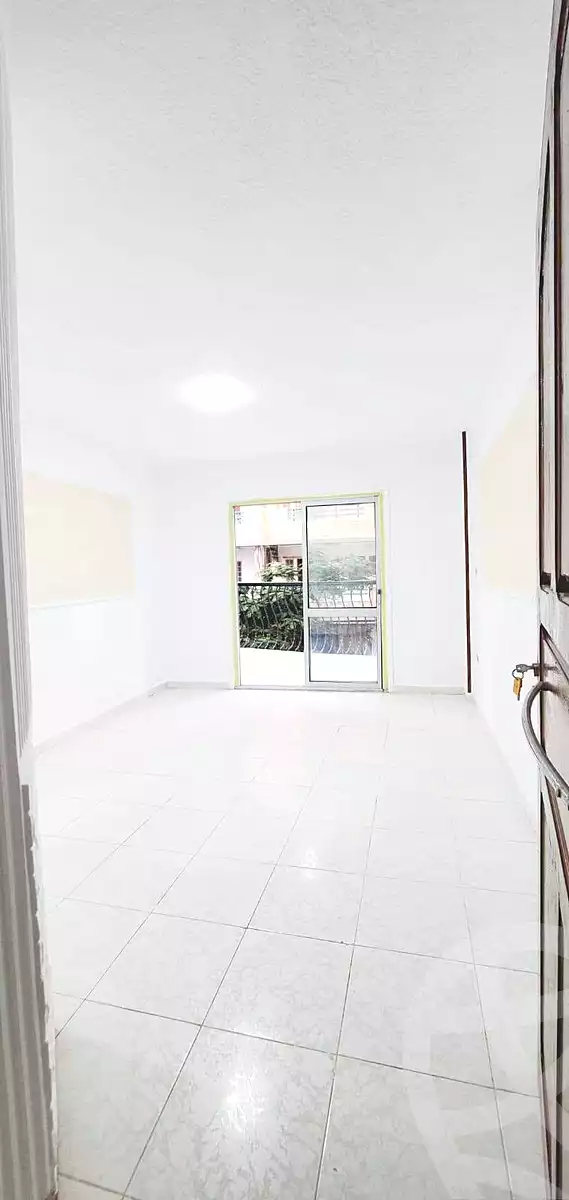 https://aqarmap.com.eg/ar/listing/7173099-for-sale-alexandria-al-agamy-shataa-el-nakheel